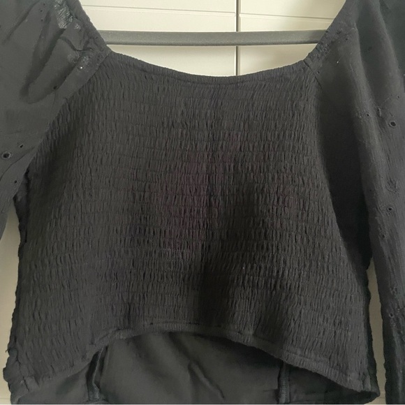 3/$45 Holister Eyelet Sweetheart Blouse - Picture 3 of 6